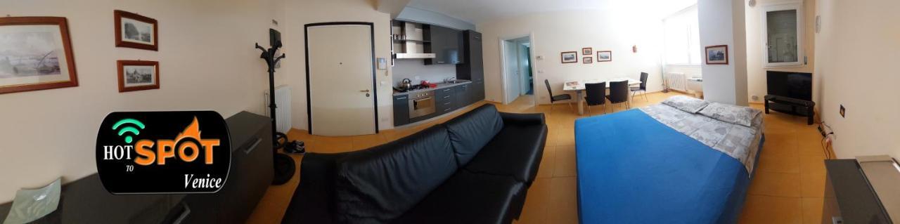 Hotspot Venice Ca'Marcello 2000 Palace Местре Екстериор снимка